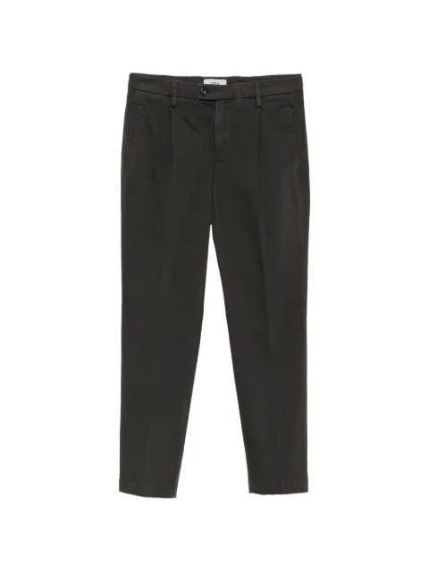 VELA SHOP pleated straight-leg trousers
