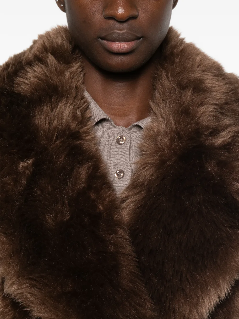 P.A.R.O.S.H. Gilet van imitatiebont met ceintuur Bruin