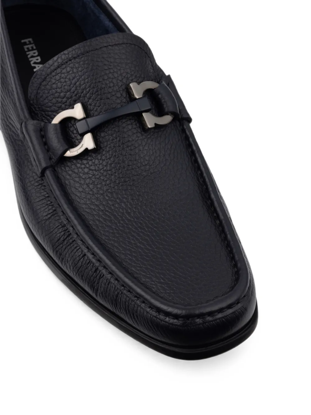 Ferragamo Gancini Ornament loafers Blauw