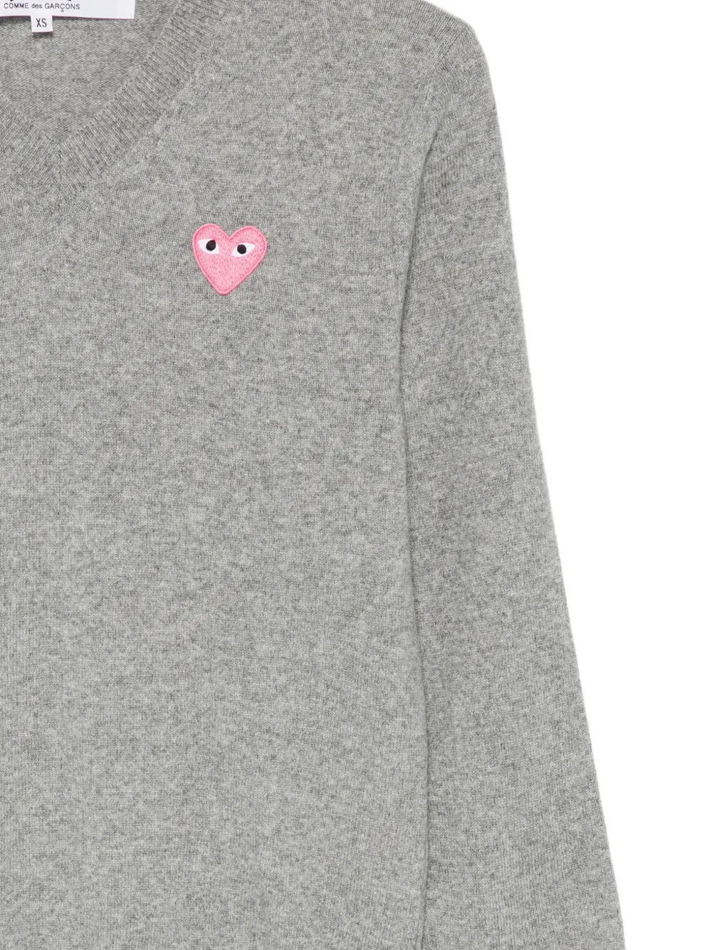 Comme Des Garçons Play heart-patch V-neck sweater Grijs