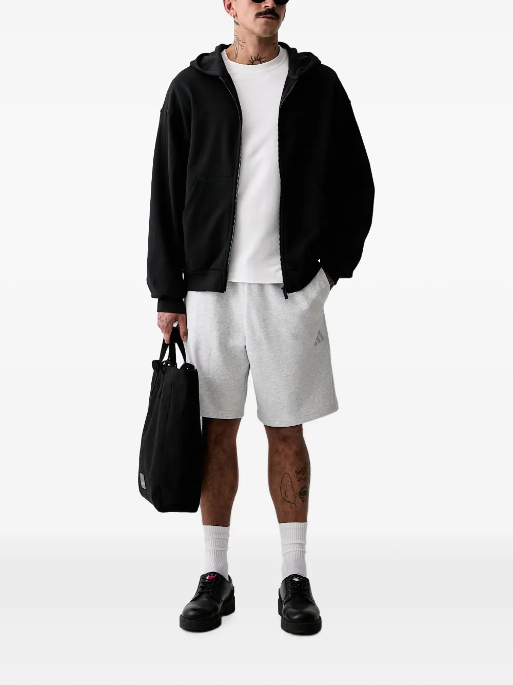 adidas logo-embroidered zip-up hoodie Zwart