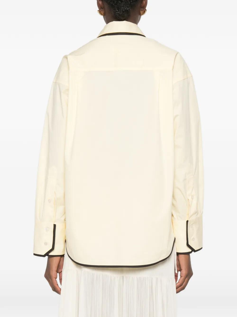 Plan C Blouse met contrasterende afwerking en klepzak Geel
