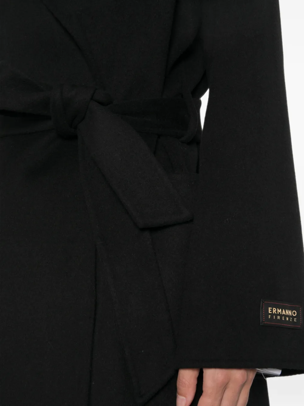 ERMANNO FIRENZE Jas met gekerfde revers en ceintuur Zwart