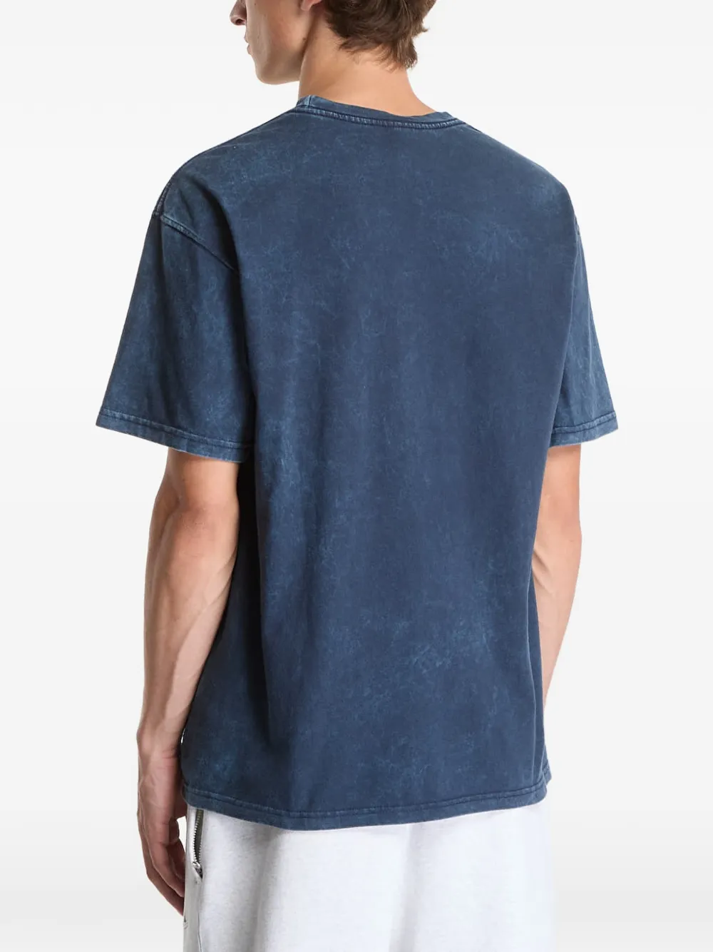 Nike T-shirt met tijger-print en acid-wassing Blauw
