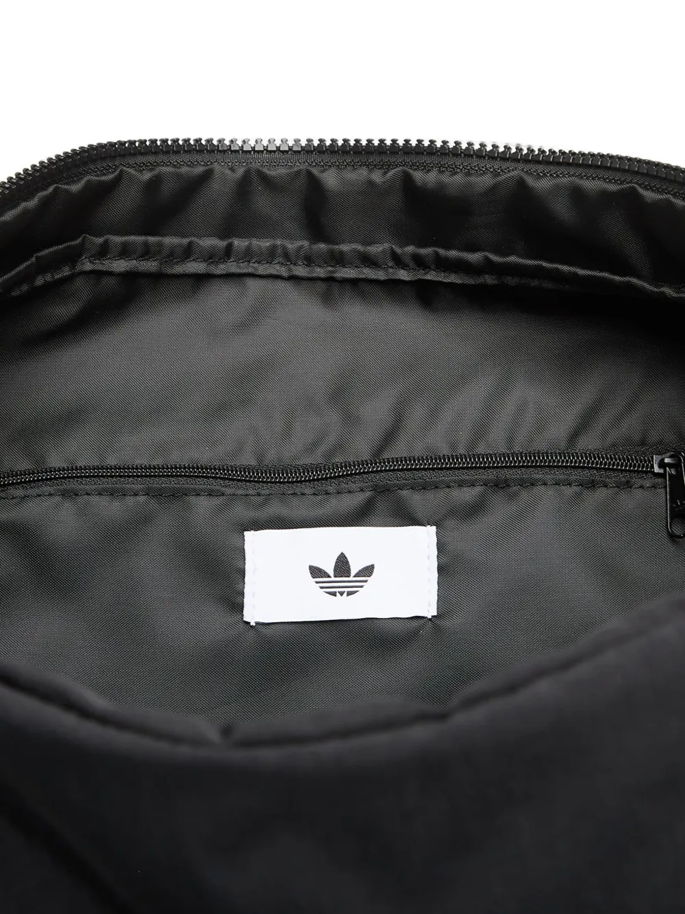 adidas Everyday Icons half-moon cross body bag Zwart