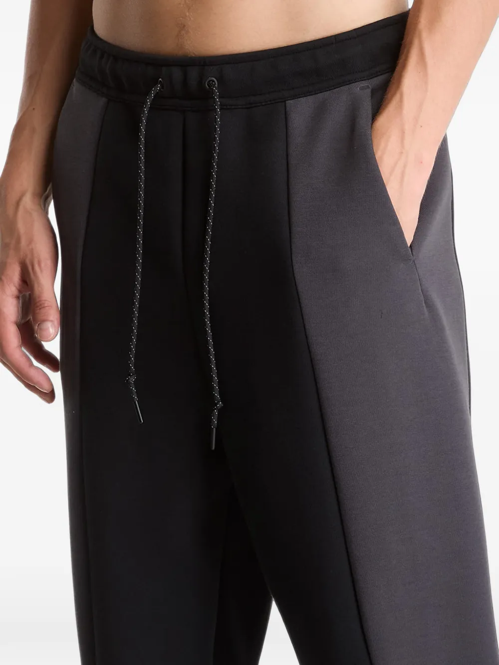 Nike Tech Fleece color-block track pants Zwart