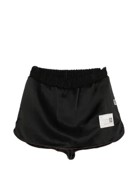 Maison MIHARA YASUHIRO bermudas con pretina elástica y parche del logo