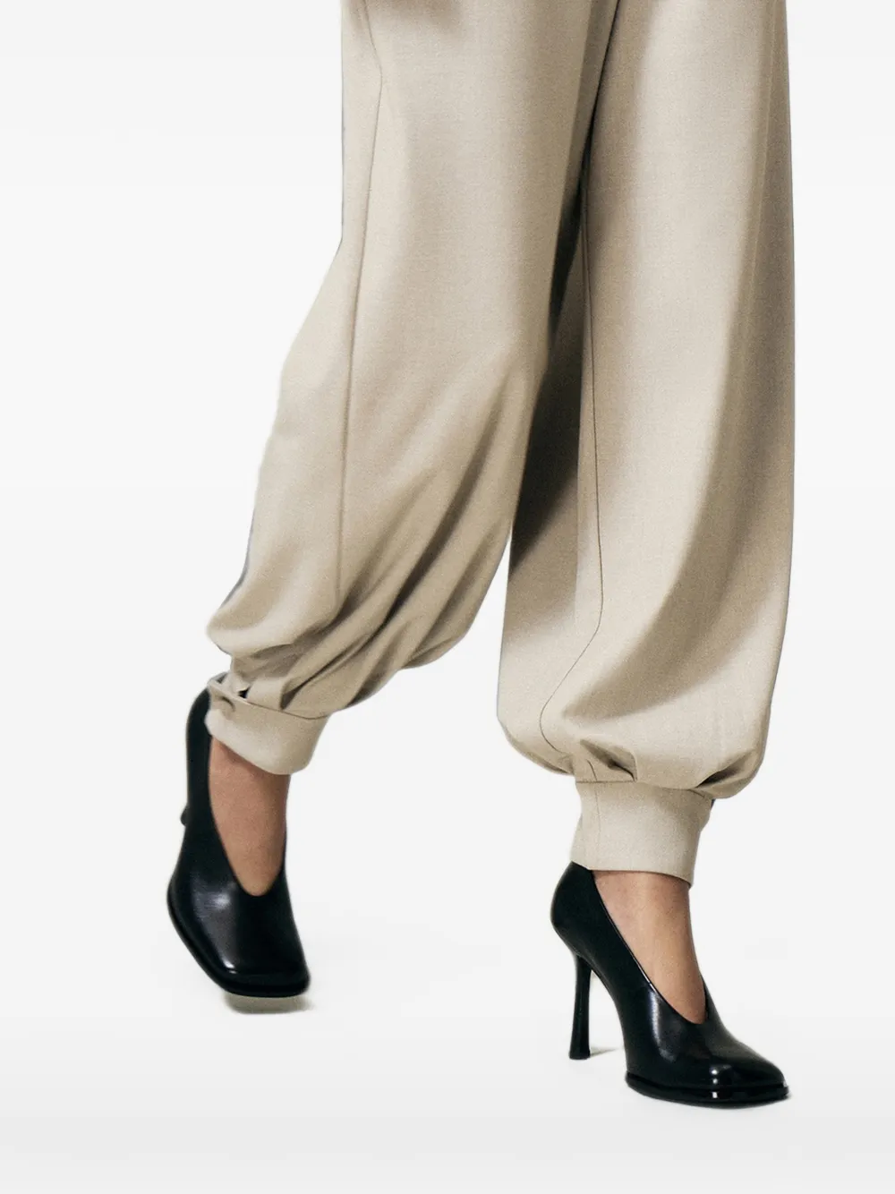 POTAMY square-toe leather pumps Zwart