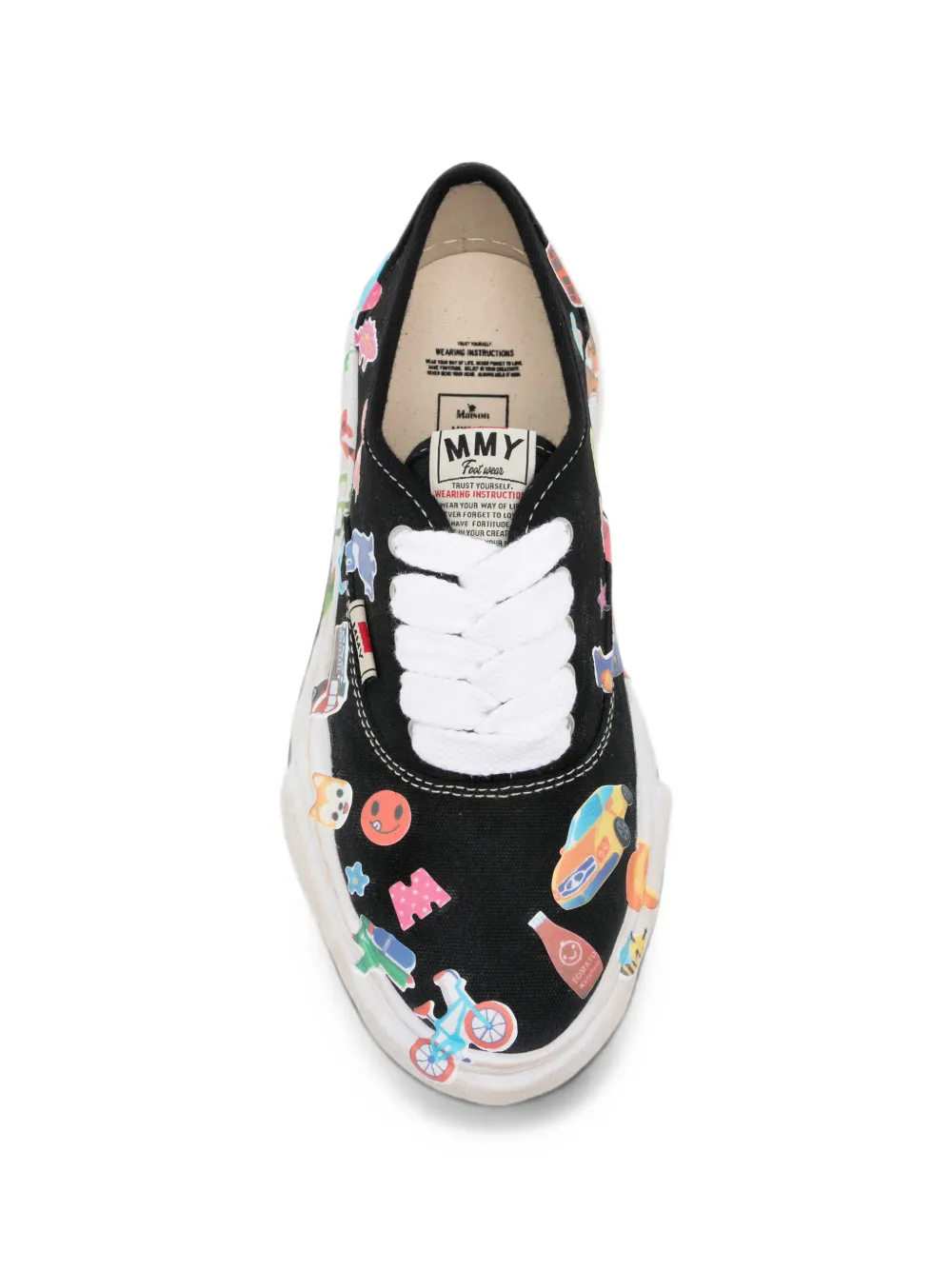Maison MIHARA YASUHIRO sticker-print sneakers Zwart