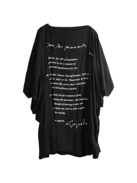 Yohji Yamamoto Abito midi con stampa grafica e slogan