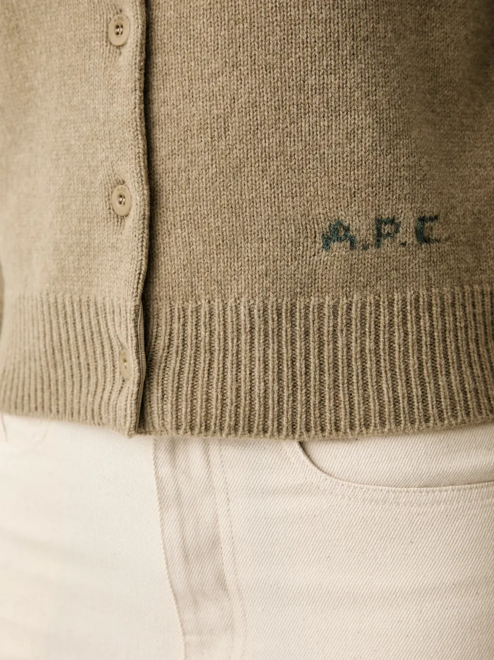 A.P.C. Lila vest met geborduurd logo Beige