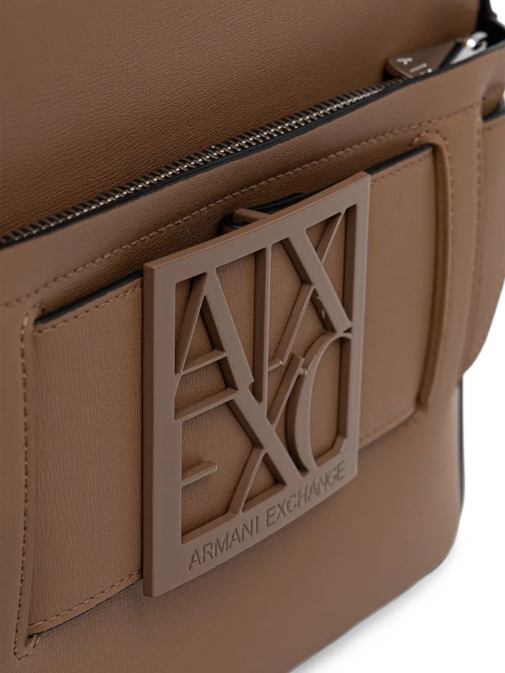 Armani Exchange Rugzak met logoplakkaat Beige