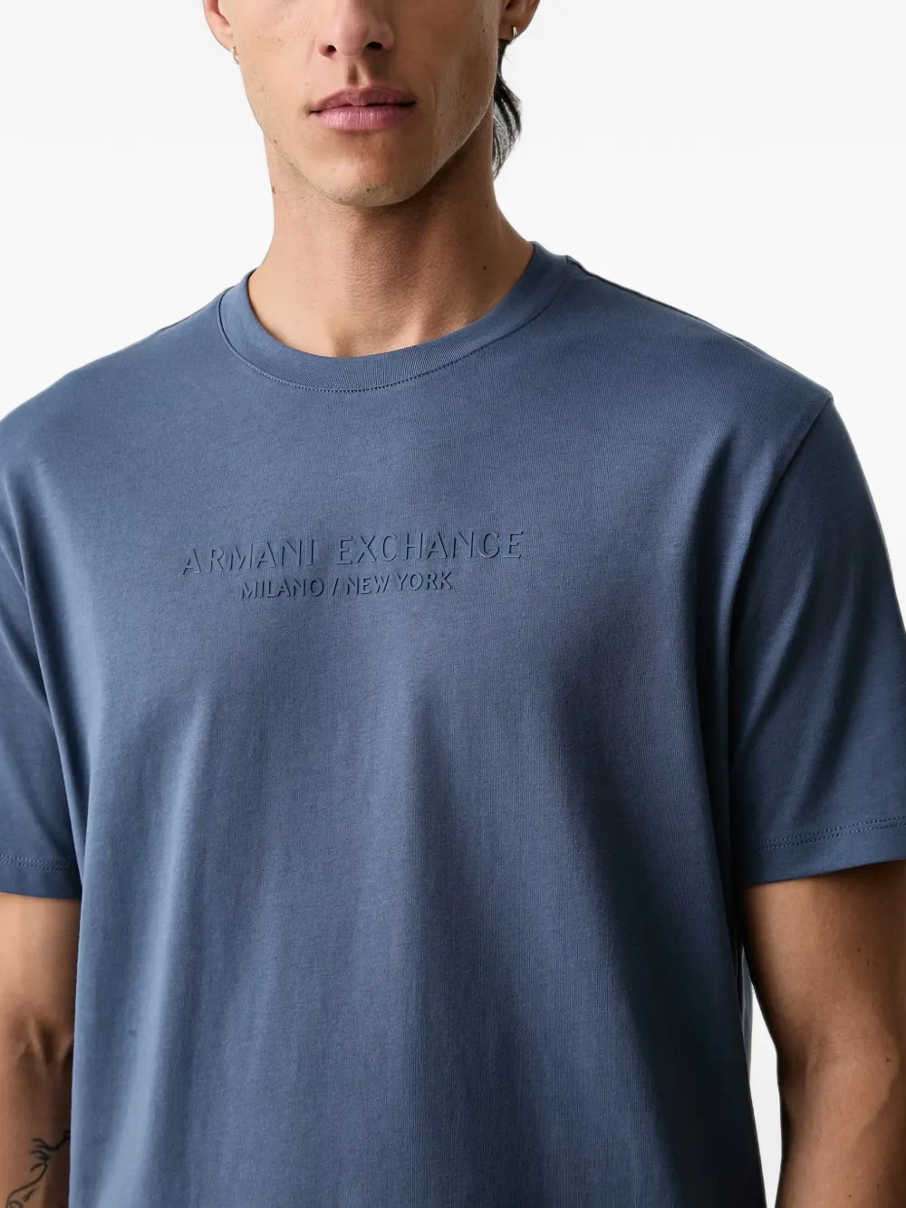 Armani Exchange T-shirt met logo-reliëf Blauw