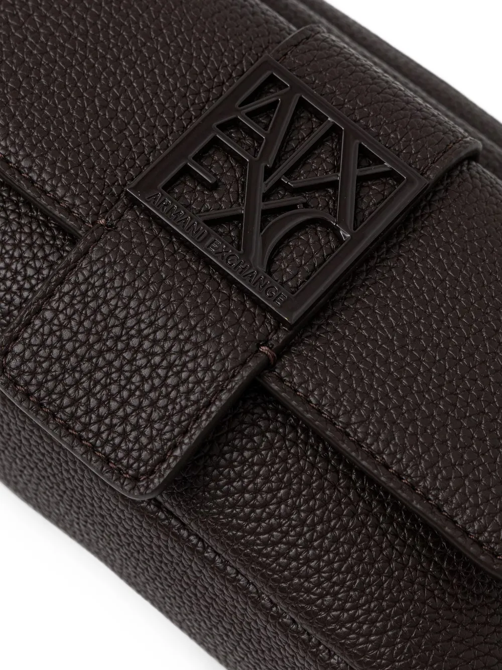 Armani Exchange Bewerkte crossbodytas met logoplakkaat Bruin