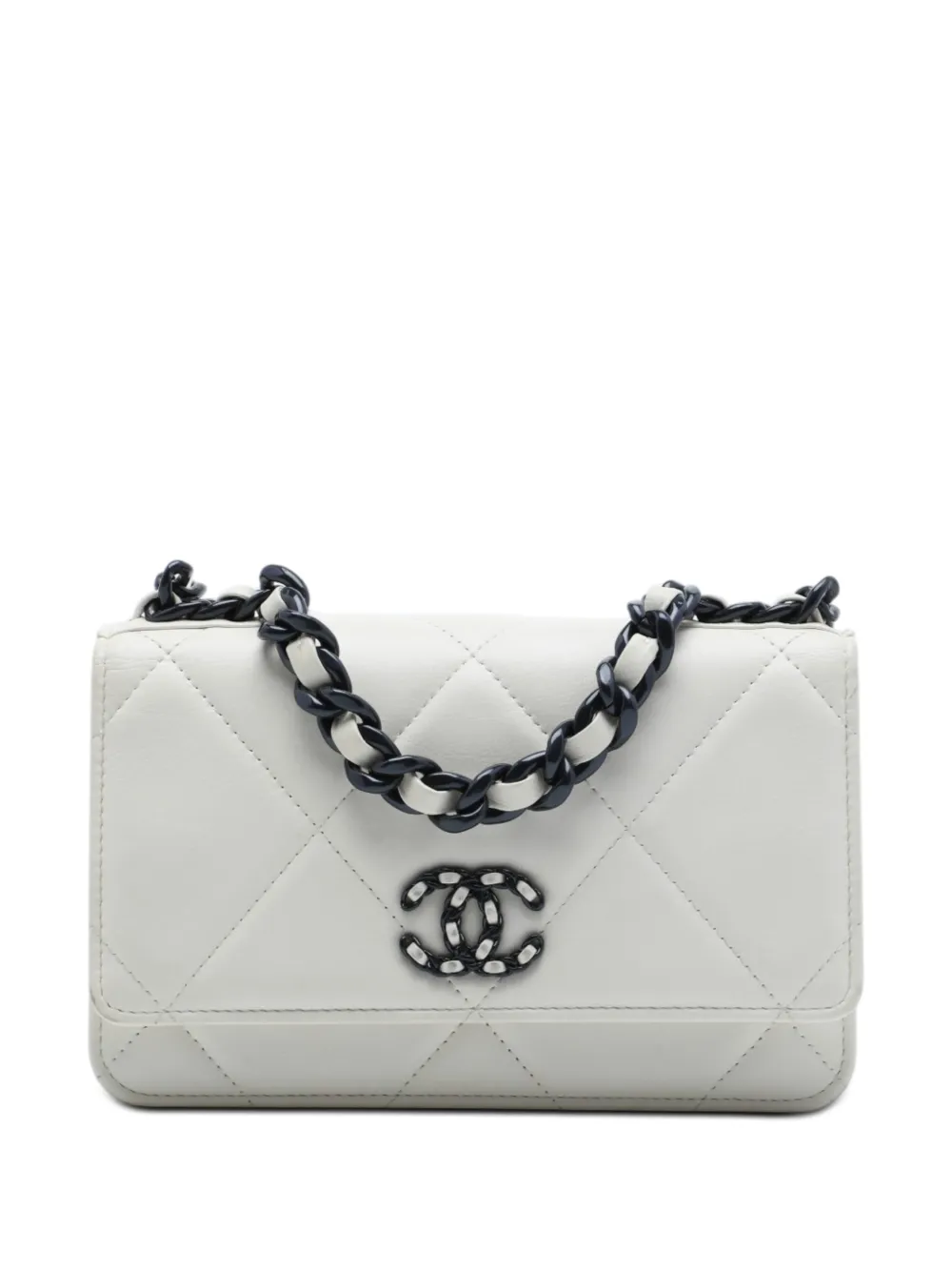 CHANEL Pre-Owned 2021-2026 Quilted Lambskin Chanel 19 Wallet On Chain crossbody bag - Bianco