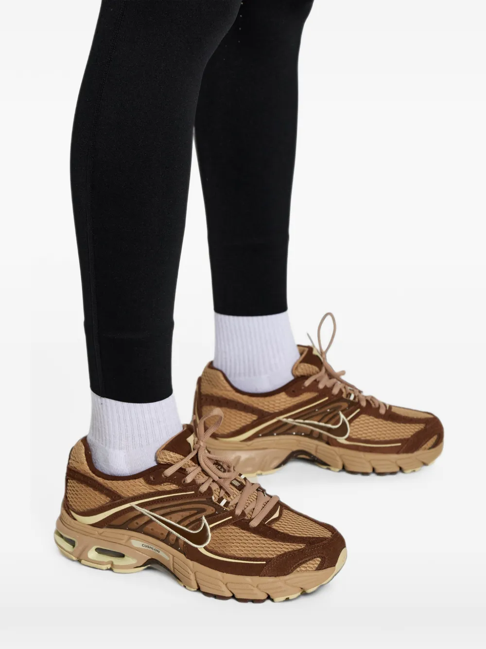 Nike Air Max Moto lace-up sneakers Bruin