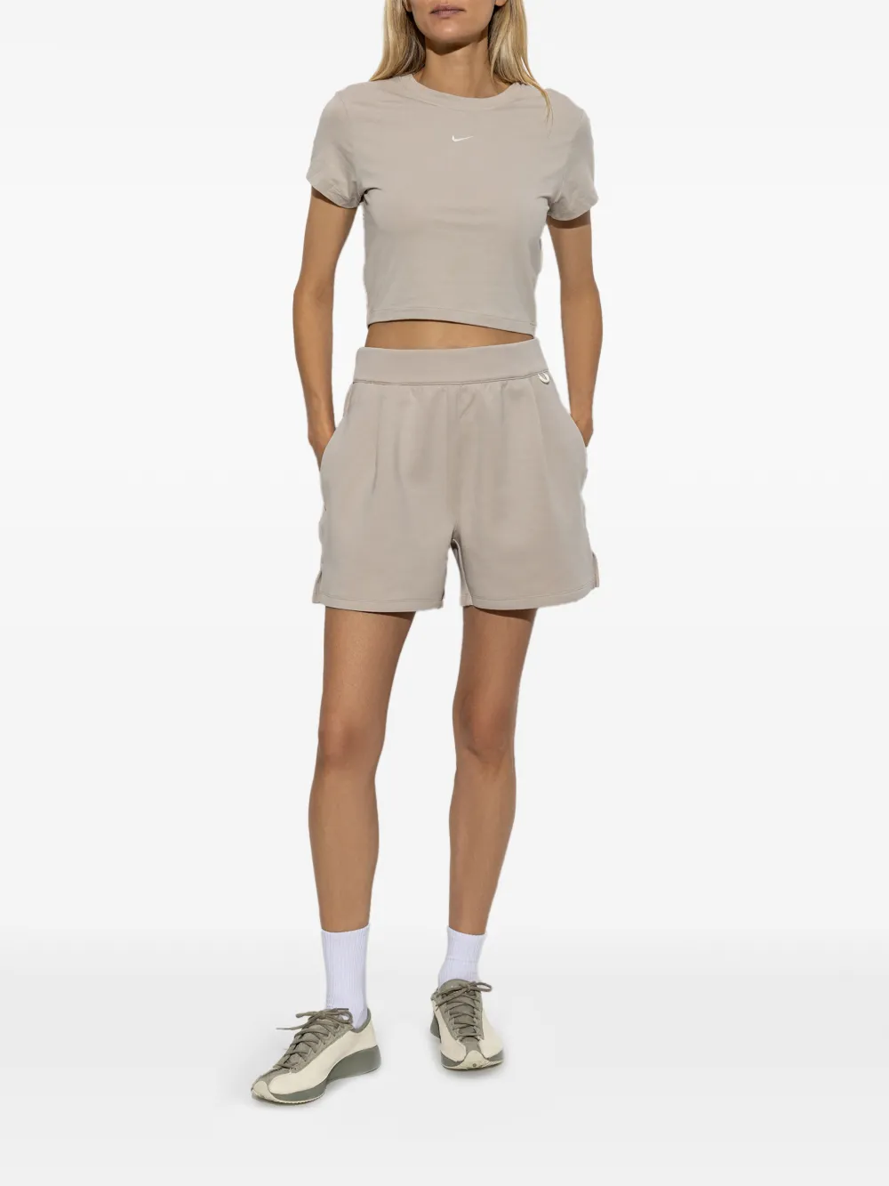 Nike elasticated-waistband shorts Beige