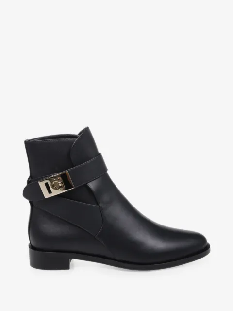 Hug buckle ankle boots