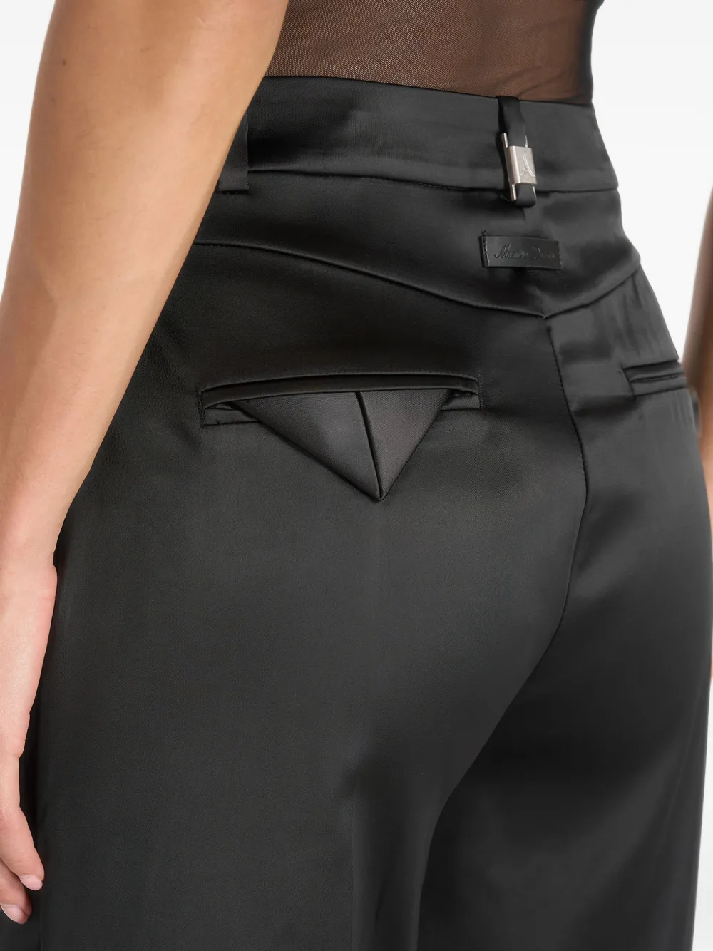 Manière De Voir Julie satijnen broek met plooien Zwart