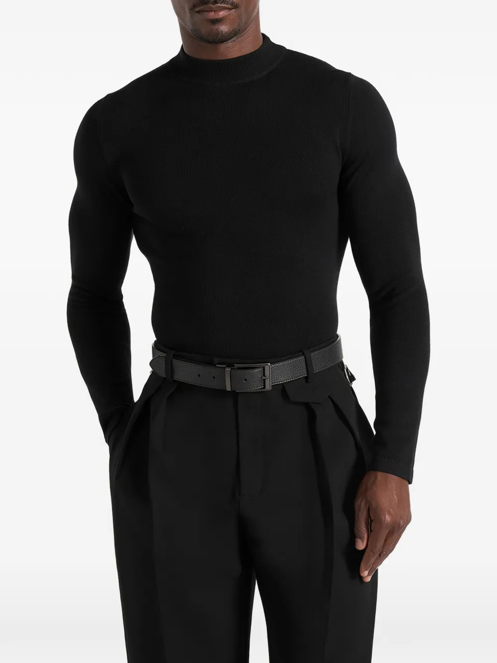 Manière De Voir KW003 in black fitted mock neck wool-blend jumper - Schwarz