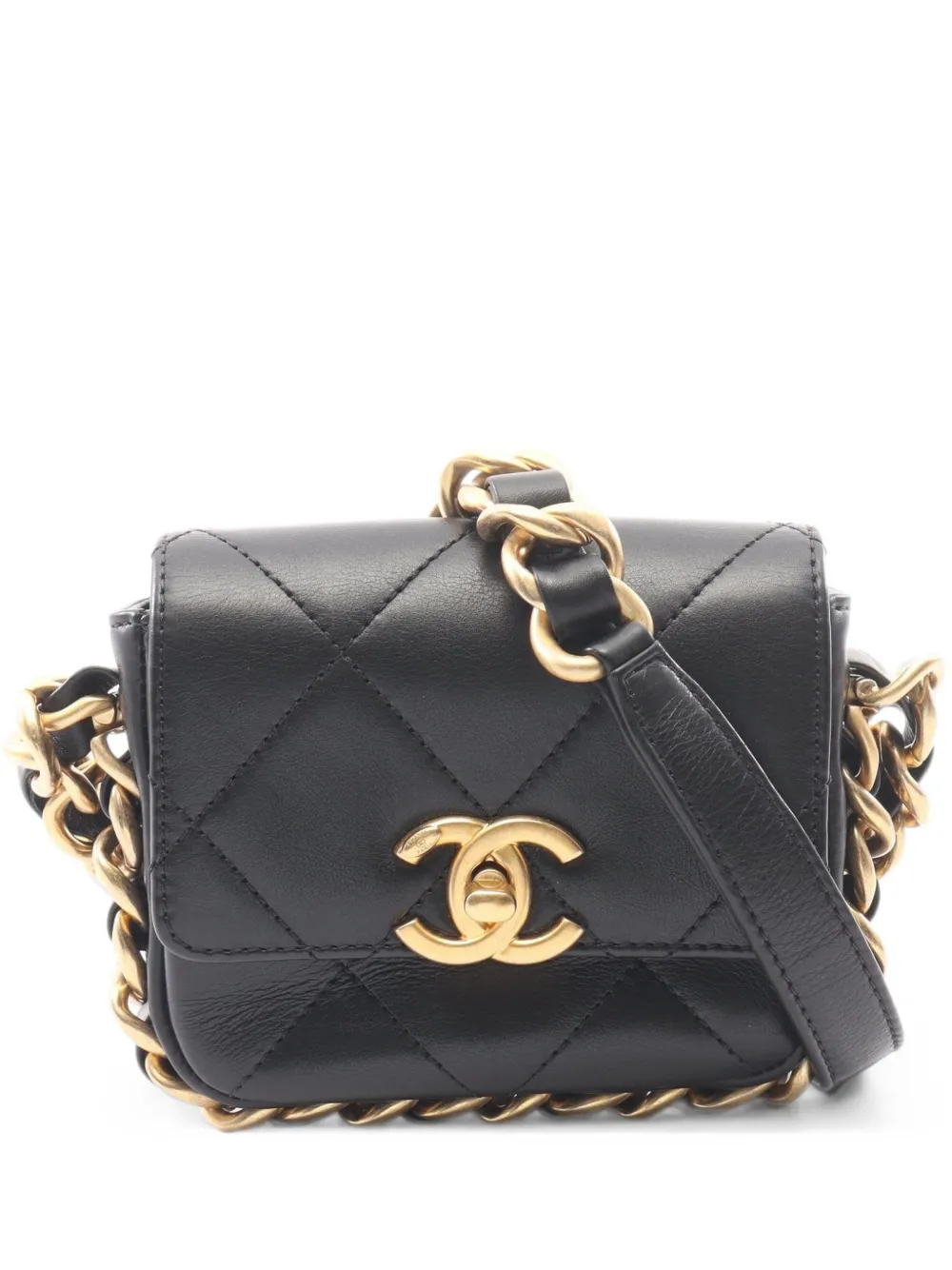 CHANEL Pre-Owned 2021 Matelassé chain around mini bag - Black
