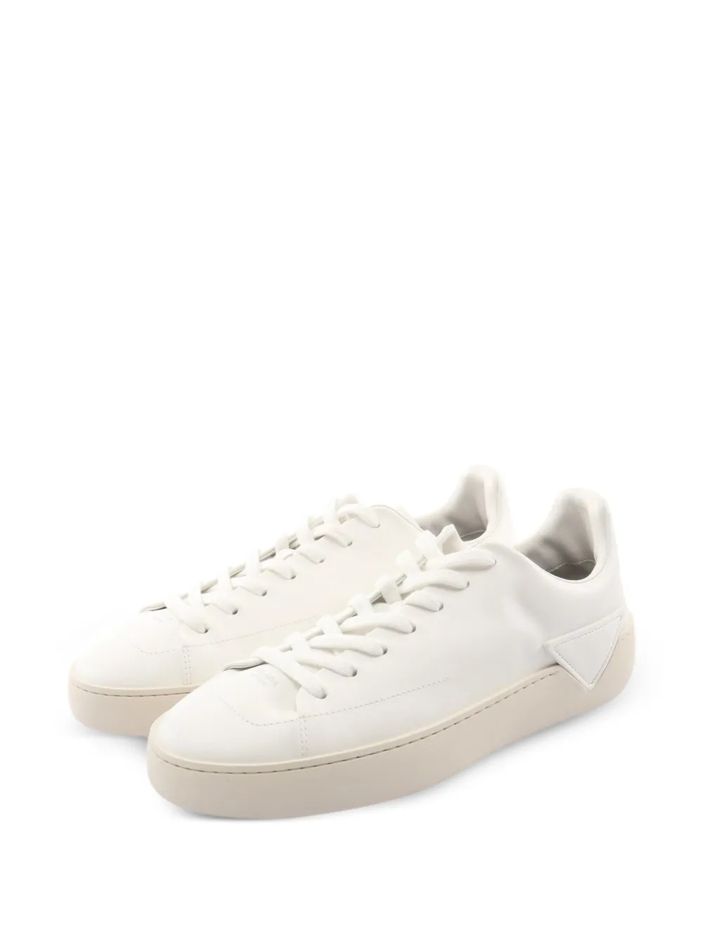 Prada Pre-Owned 2020s Court logo-detail sneakers - Bianco