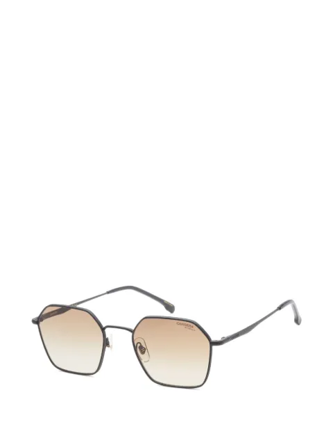 Carrera lentes de sol con armazón geométrica
