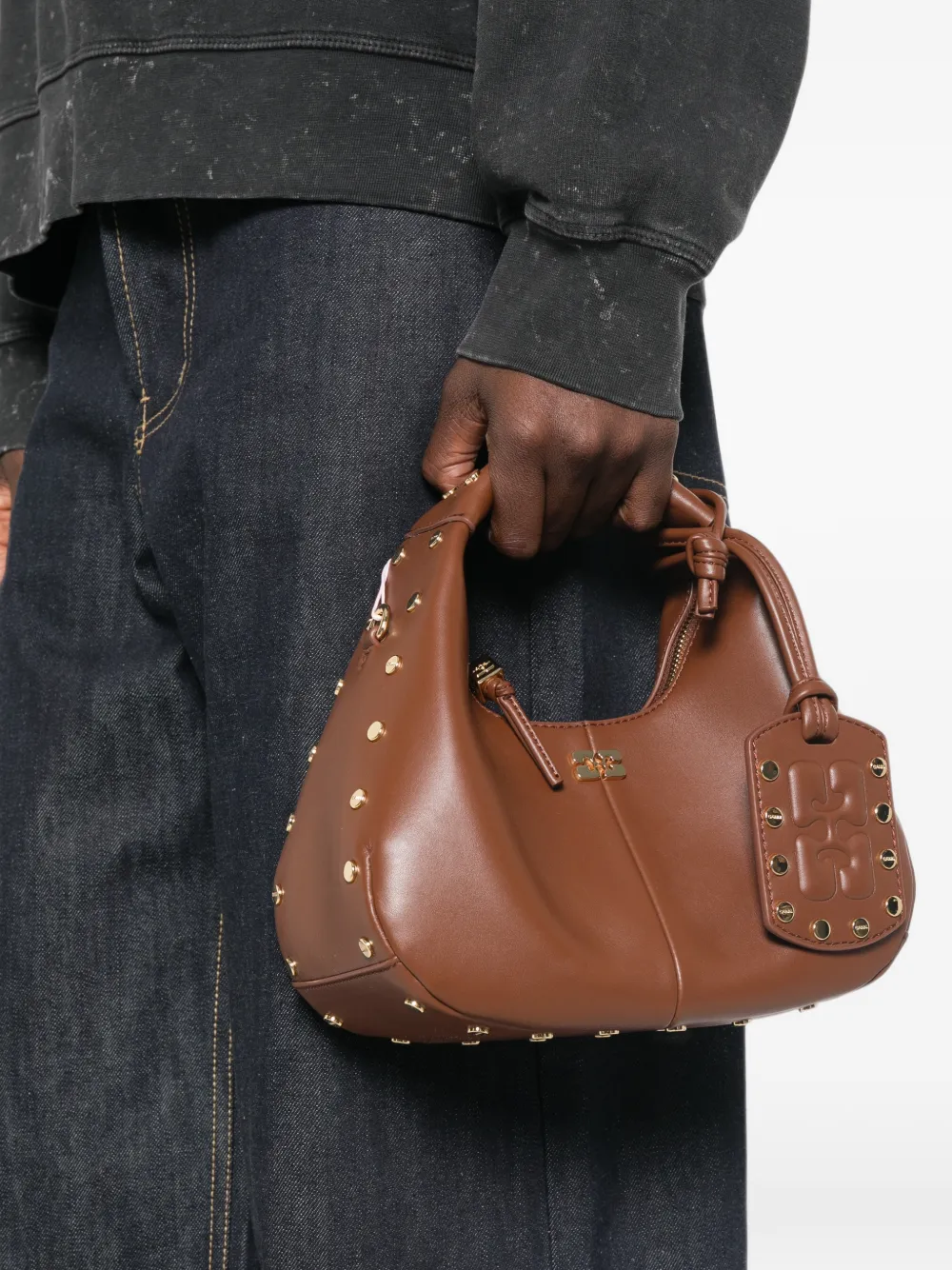 GANNI Mini-shopper verfraaid met studs Bruin