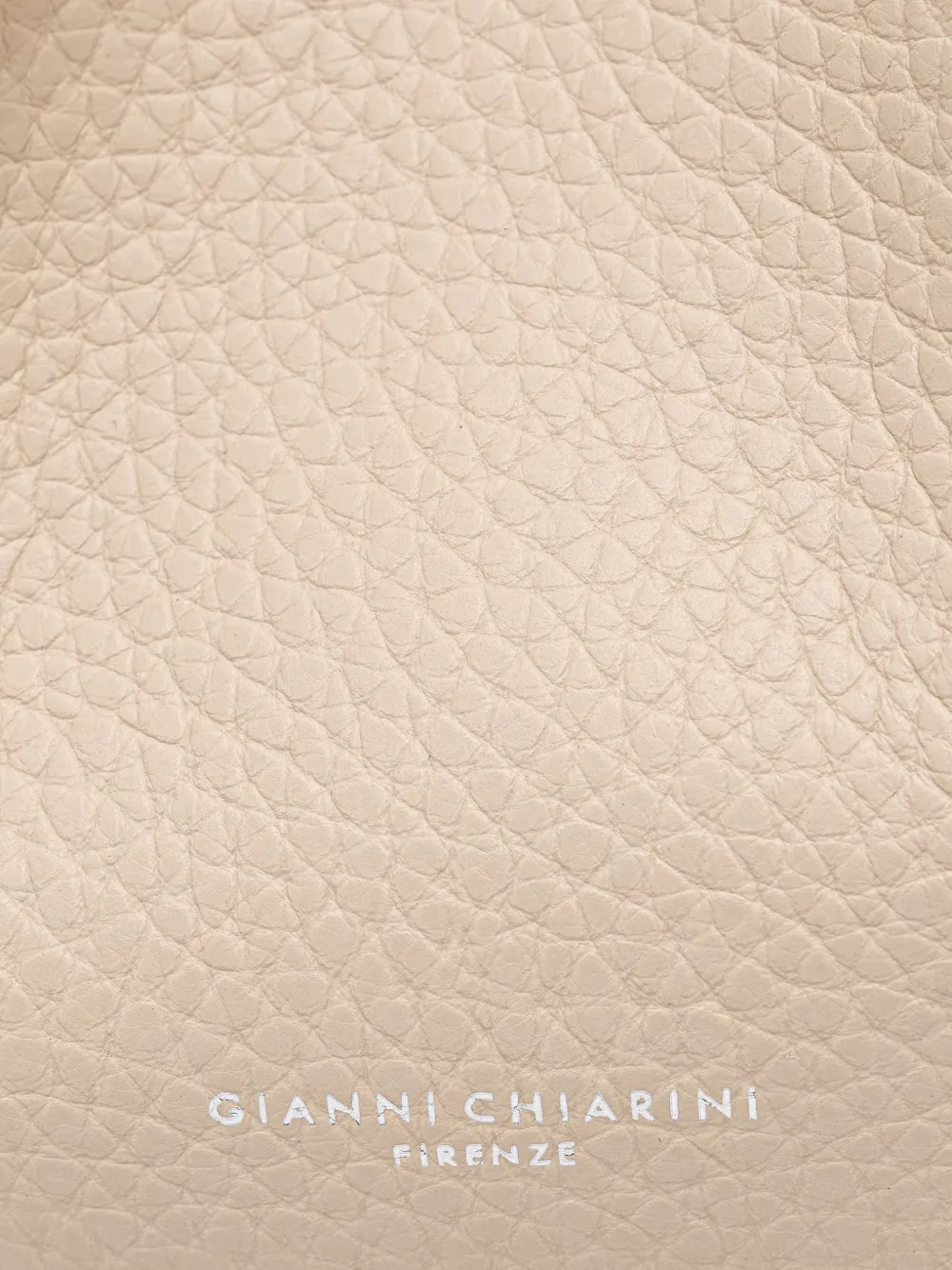 GIANNI CHIARINI Dua schoudertas van bewerkt leer Beige