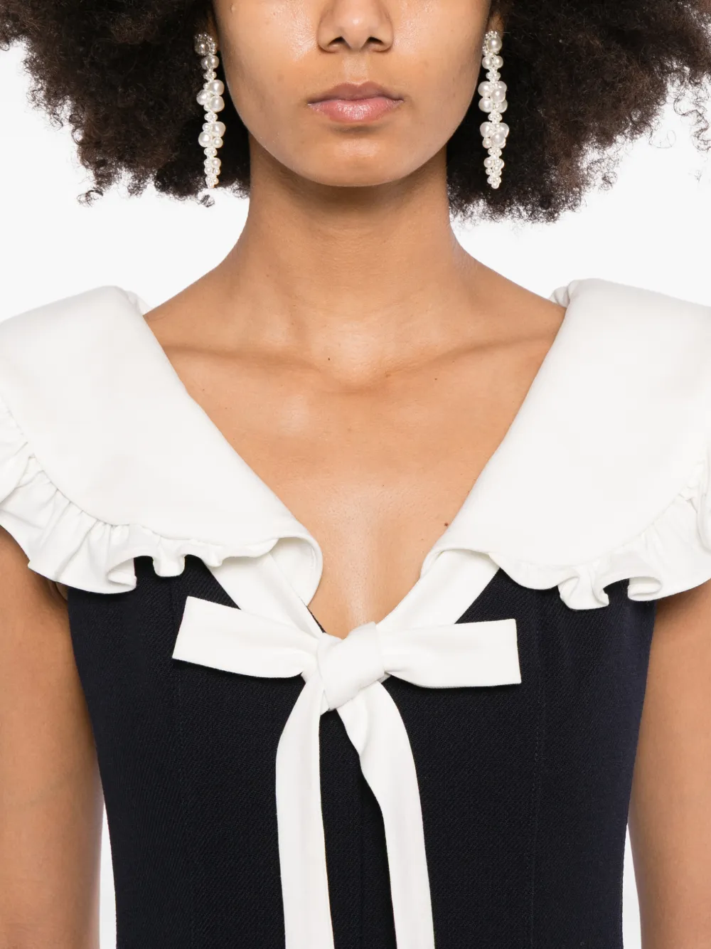 SHUSHU TONG Jurk met ruchekraag en strikdetail Zwart