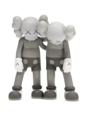 KAWS Kaws Holiday Hong Kong トイ 通販 - FARFETCH