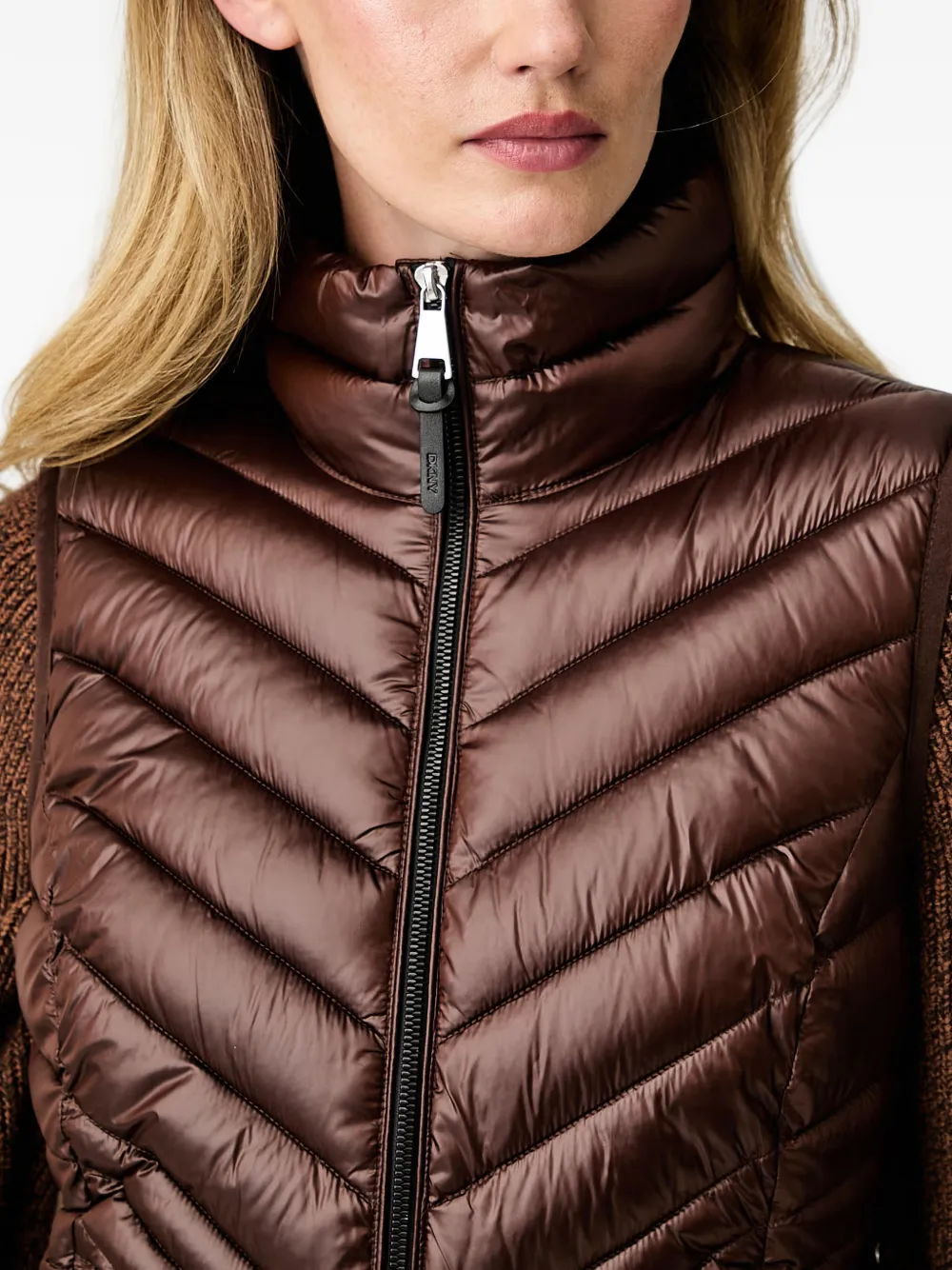 DKNY chevron-quilted gilet Bruin