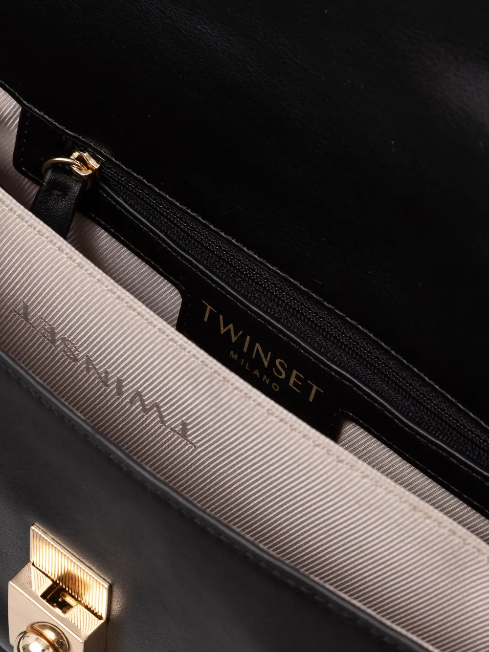 TWINSET Schoudertas met gegraveerd logo Zwart