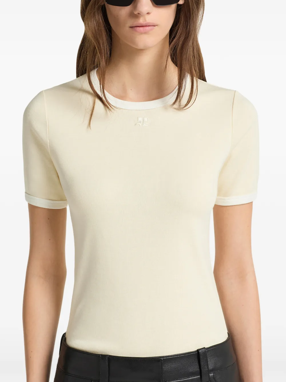 Courrèges T-shirt met contrasterende afwerking Beige