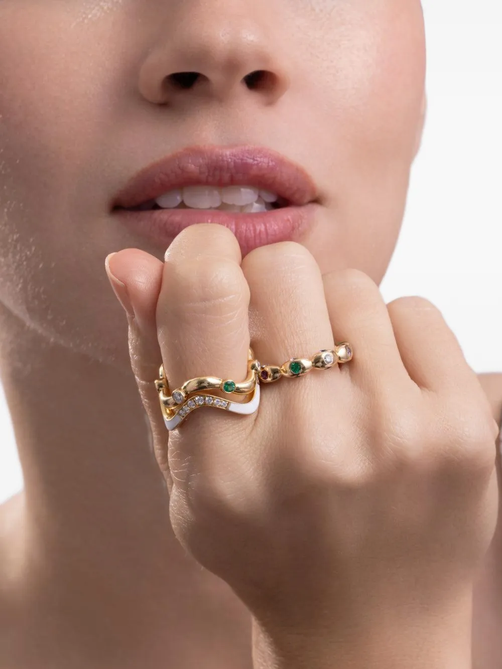 Cicada Jewelry diamond and emerald wave ring - Oro