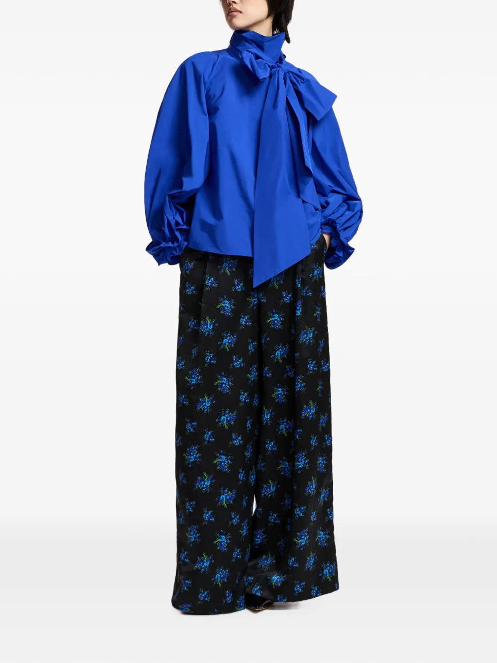 Essentiel Antwerp Keily blouse met volumineuze mouwen en strik Blauw