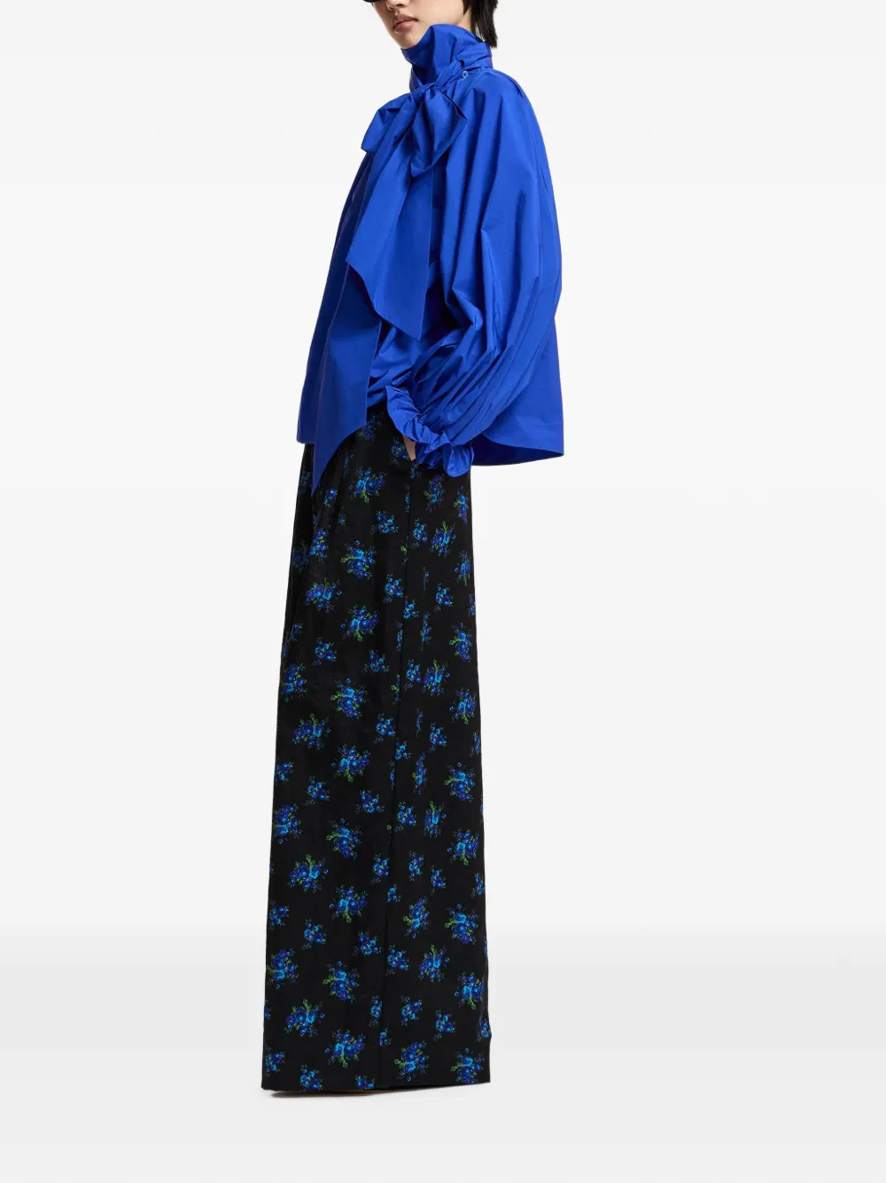 Essentiel Antwerp Keily blouse met volumineuze mouwen en strik Blauw