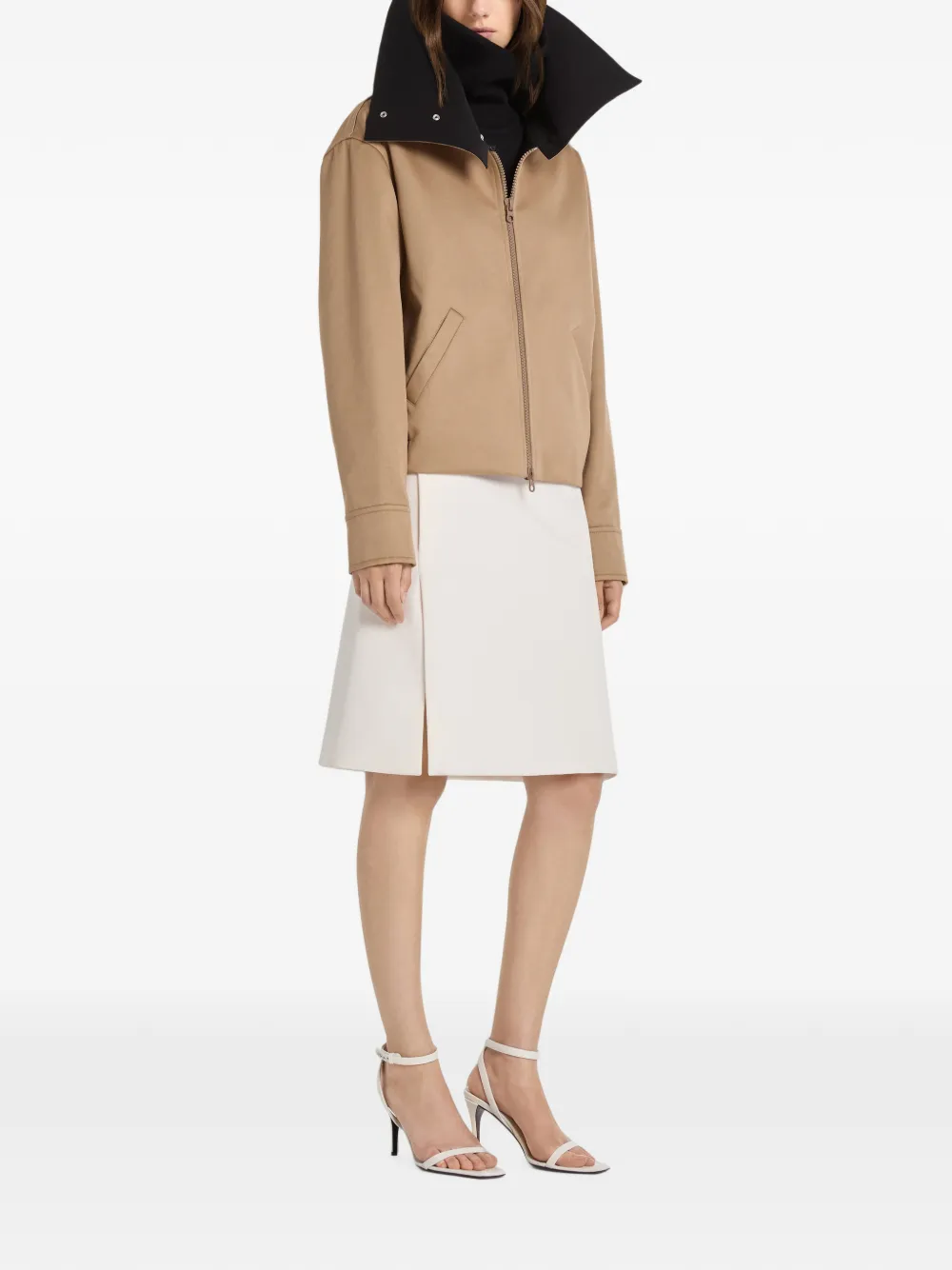 Courrèges Jack met hoge hals Beige