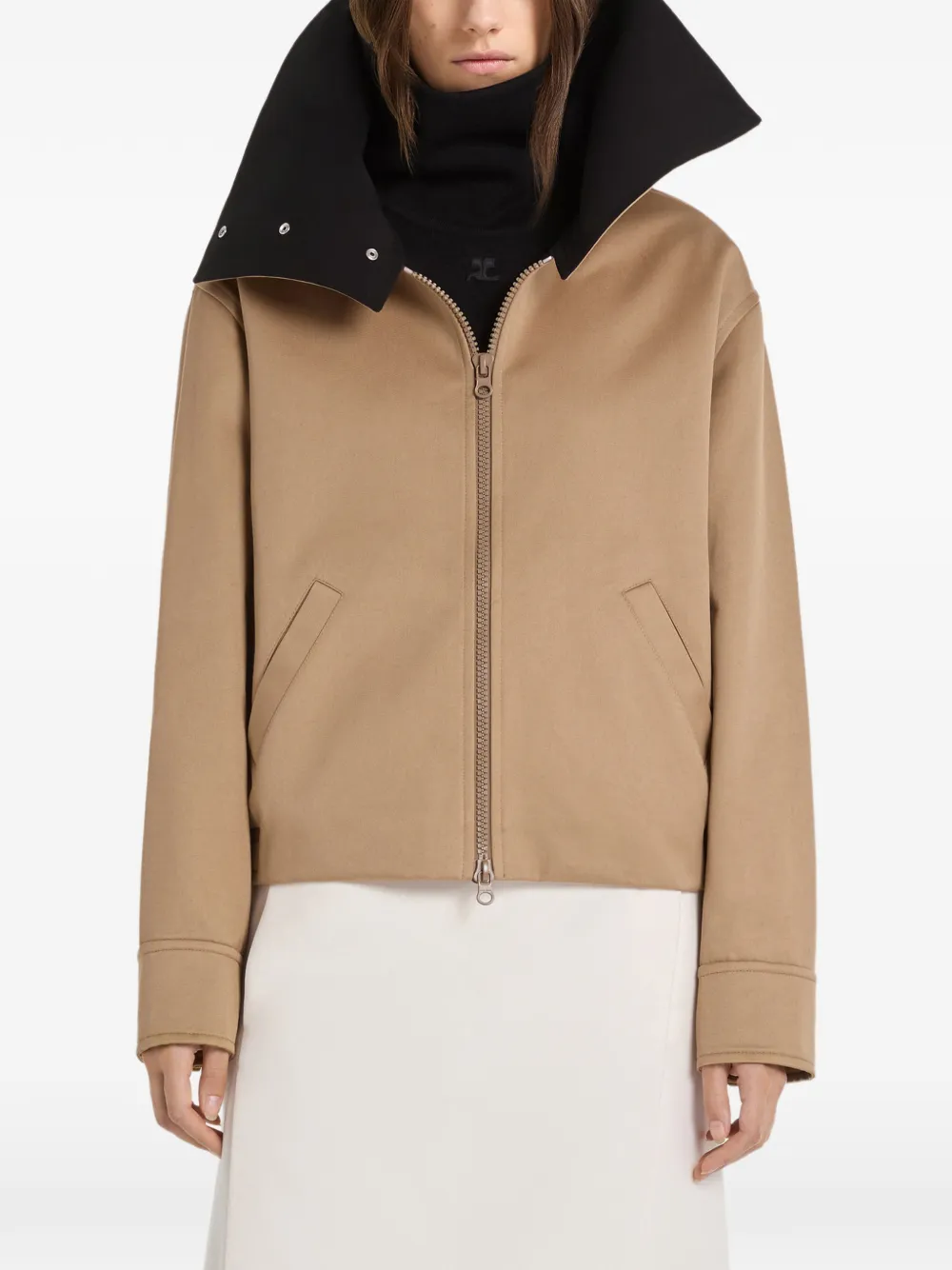 Courrèges Jack met hoge hals Beige