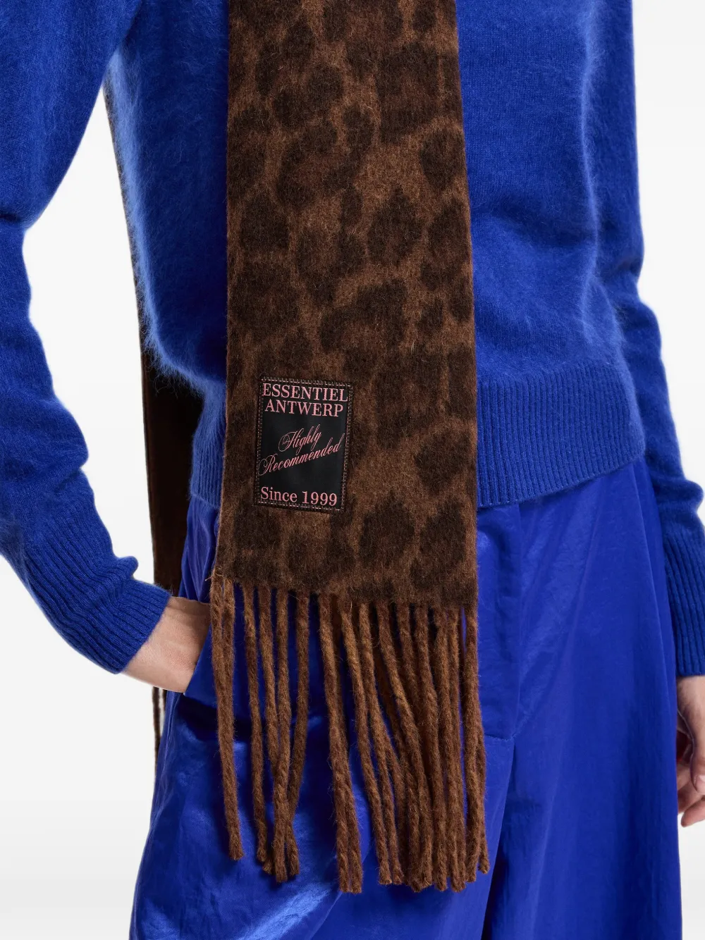Essentiel Antwerp Sjaal met luipaardprint Bruin