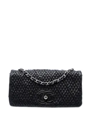 CHANEL Pre-Owned 2007 Medium Astrakhan Shoulder Bag | Black | FARFETCH