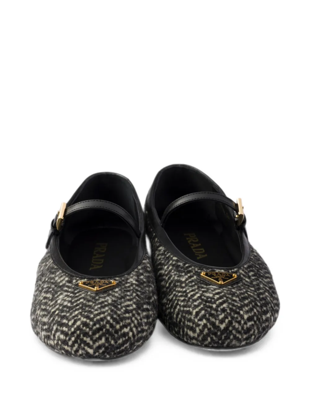 Prada Triangle-appliqué ballerinas Zwart