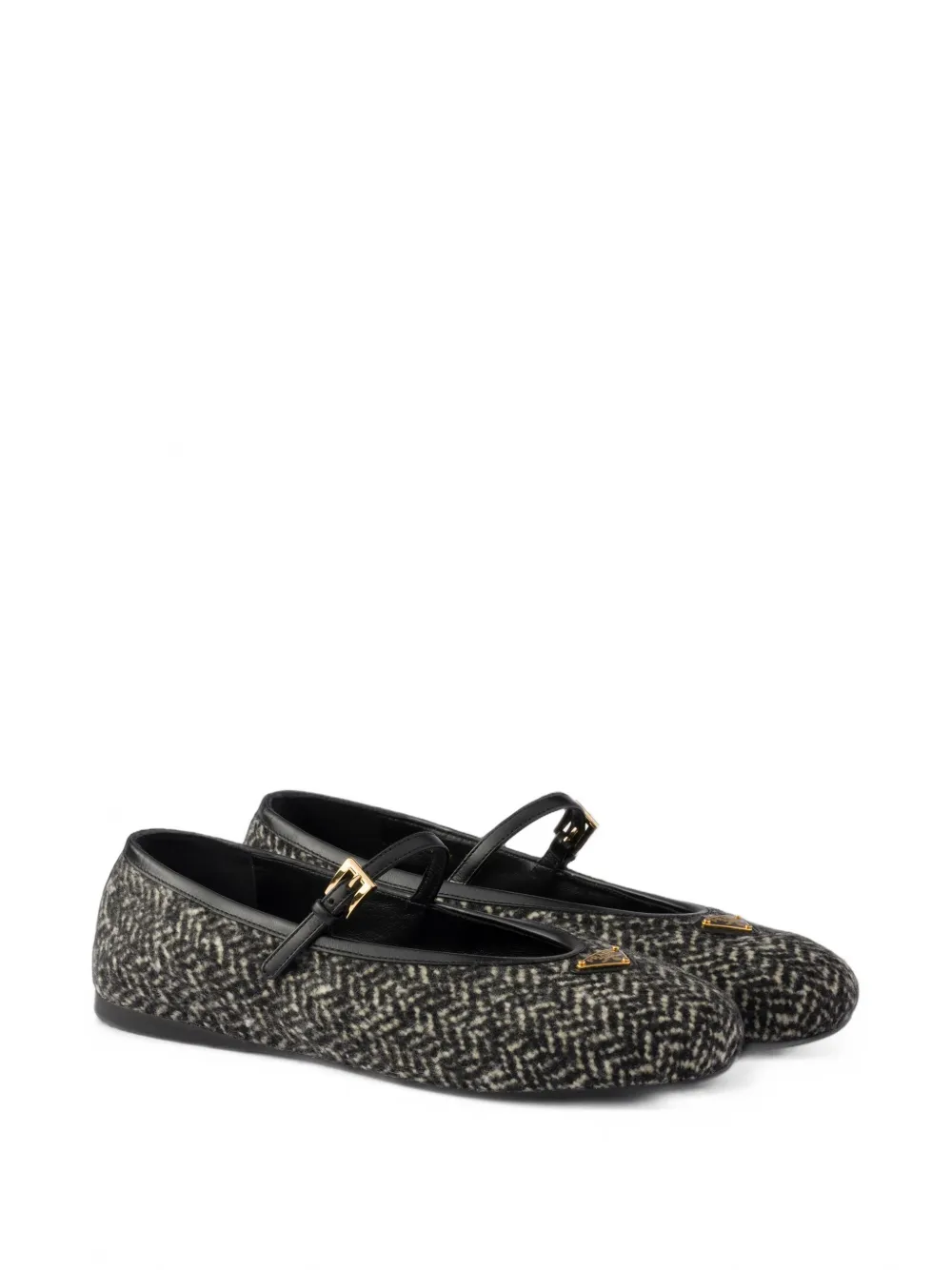 Prada Triangle-appliqué ballerinas Zwart