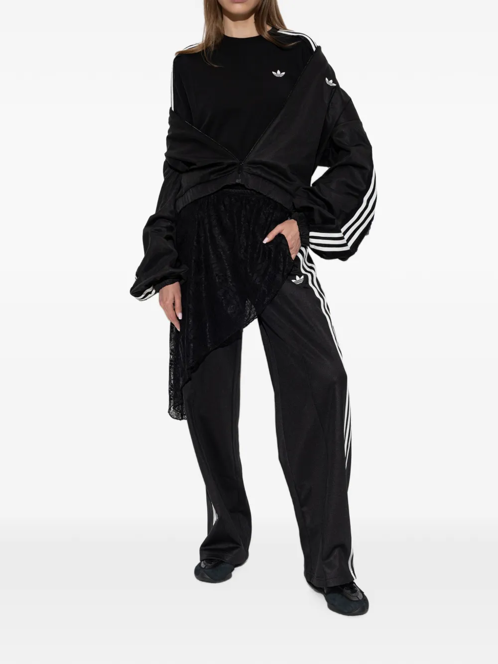 adidas lace-trim embroidered-logo T-shirt Zwart