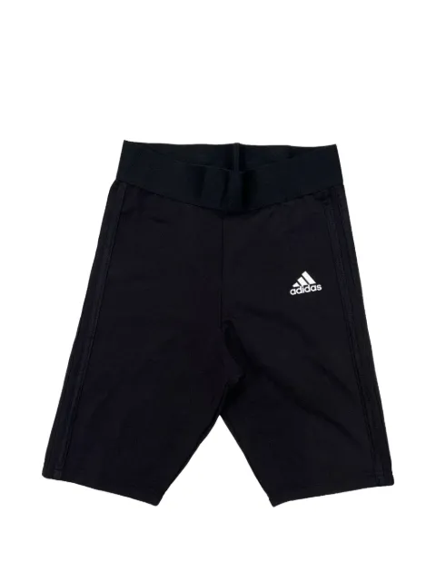 adidas shorts con tres rayas