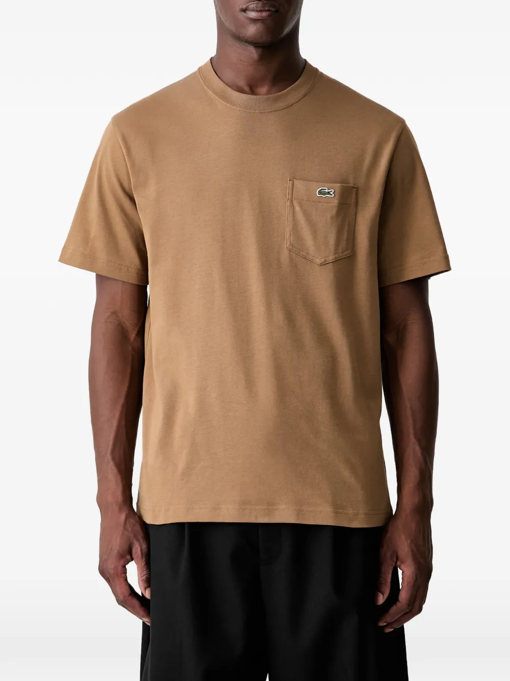 Lacoste T-shirt met opgestikte zak Bruin