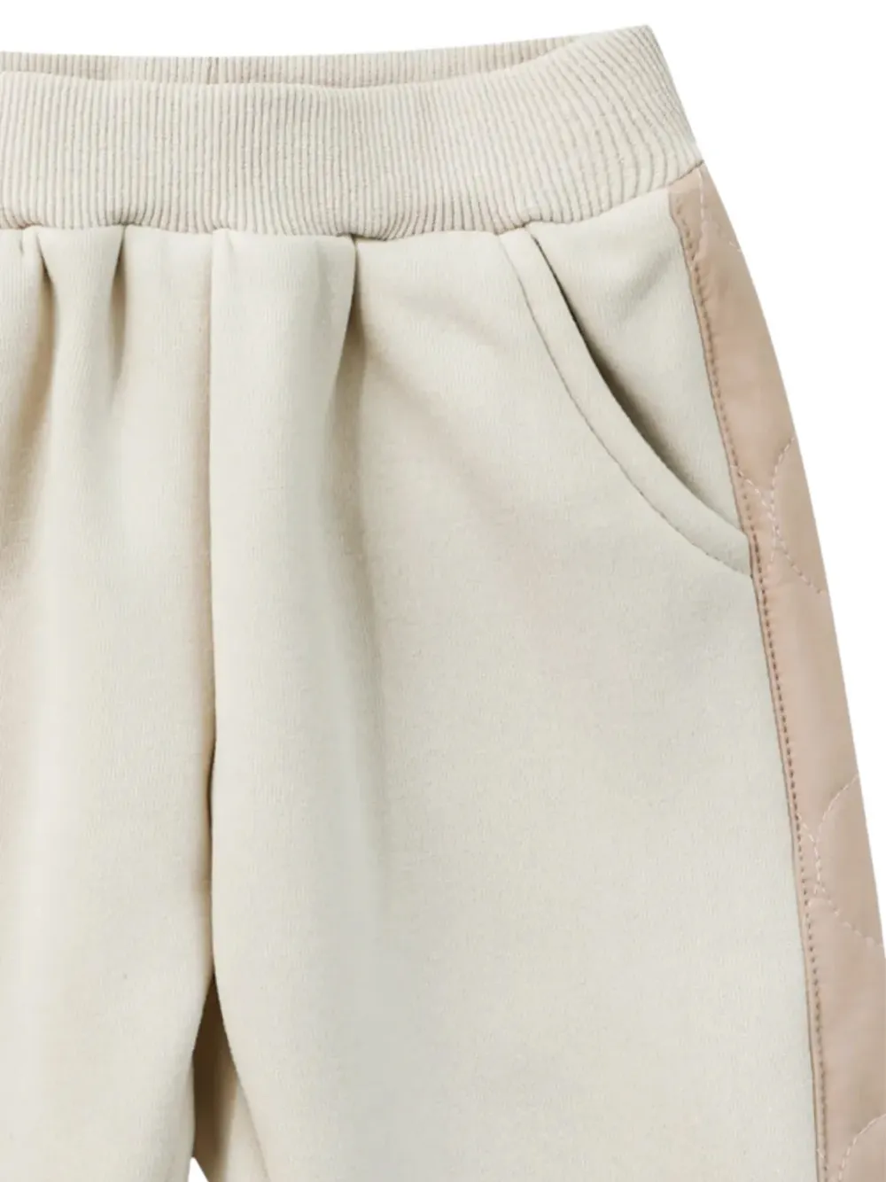 Donsje Noorien trainingsbroek met gewatteerd vlak en geribbelde afwerking Beige