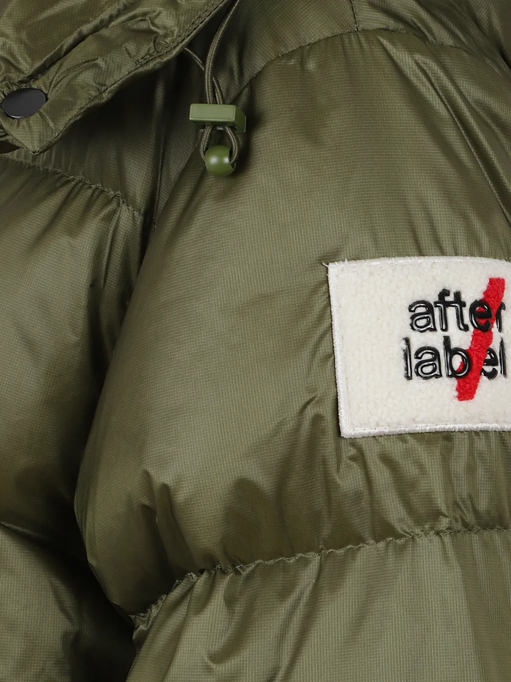 AFTER LABEL Kipnuk quilted hooded jacket Groen
