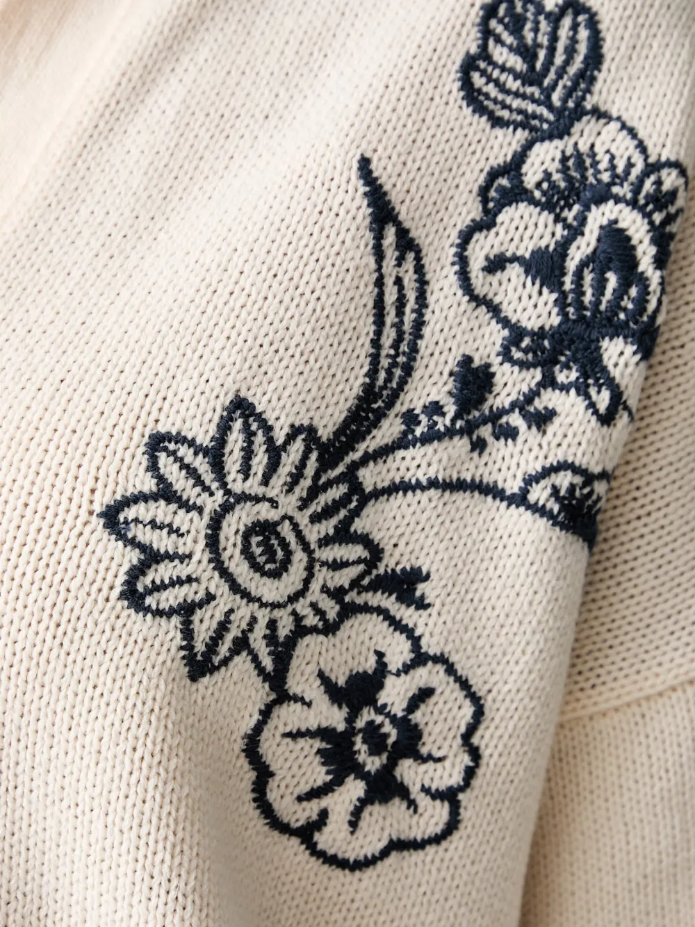 Scotch & Soda x Royal Delft trui met geborduurde bloemen en polokraag Wit