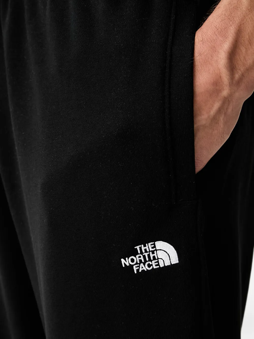 The North Face TNF™ Essential performance track pants Zwart